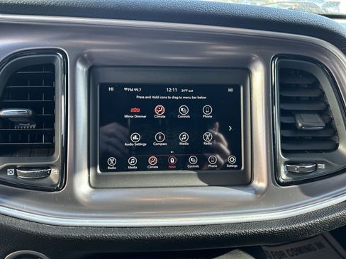 Used 2021 Dodge Challenger SXT image 9