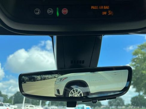 New 2026 Cadillac XT5 Premium Luxury w/ LPO, Floor Liner Package FWD image 34