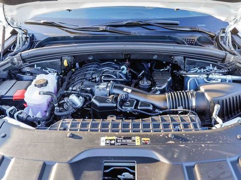 New 2025 Jeep Grand Cherokee L Laredo image 28