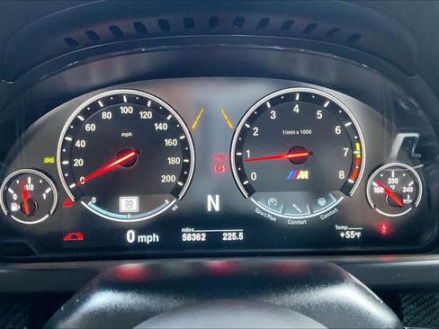 Used 2017 BMW M6 Convertible image 24