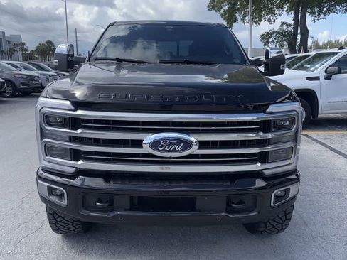 Used 2025 Ford F250 Platinum w/ Platinum Plus Package AWD/4WD image 2