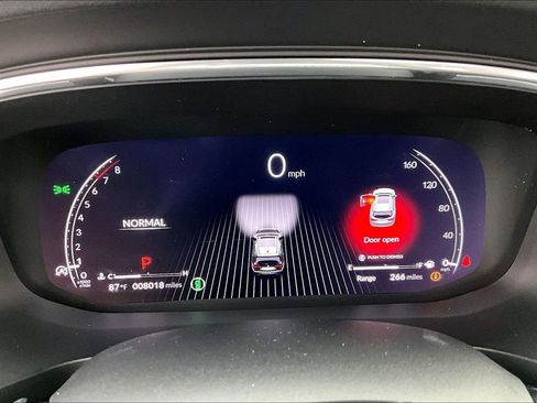 Certified 2024 Acura MDX FWD w/ Technology Package image 27