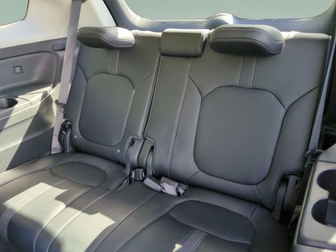 Used 2024 Honda Pilot EX-L image 19