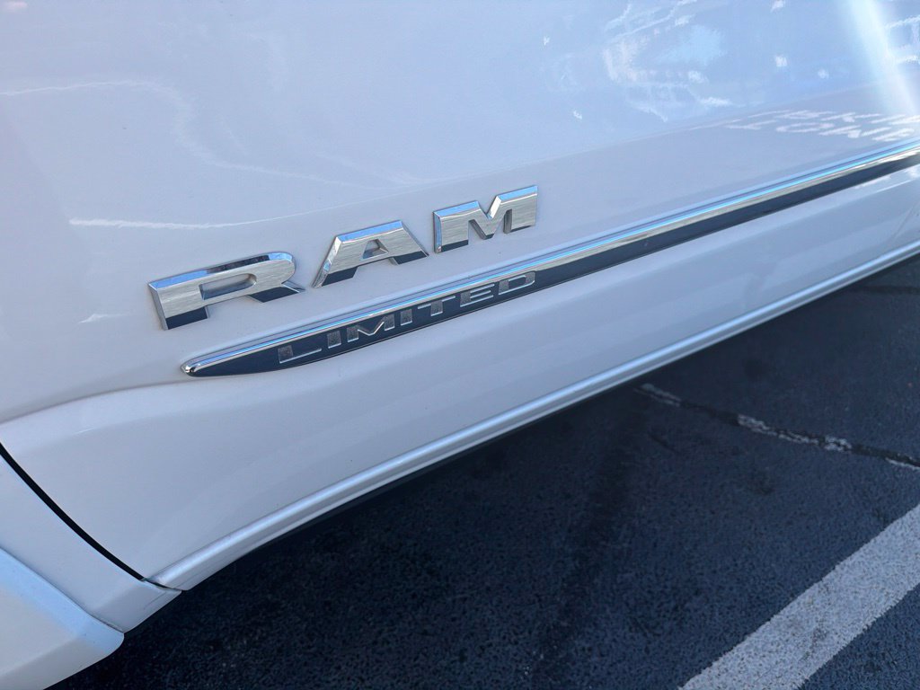 Used 2025 RAM 1500 Limited AWD/4WD image 6