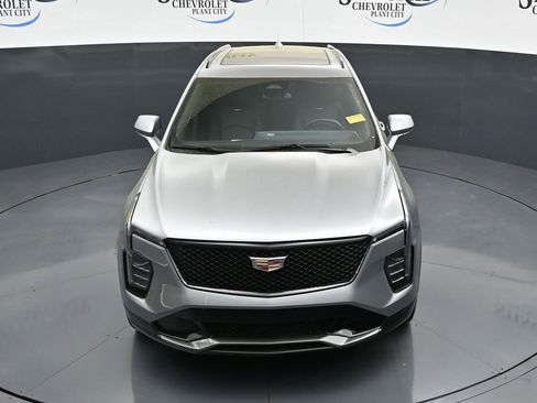 Used 2024 Cadillac XT4 Sport image 10