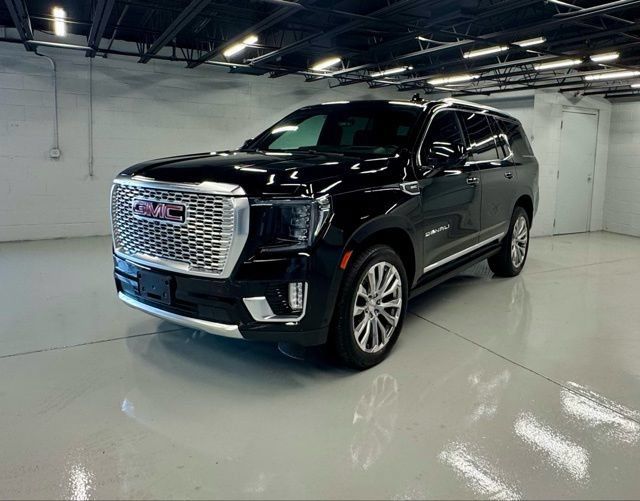 Used 2024 GMC Yukon Denali w/ Denali Reserve Package AWD/4WD image 1