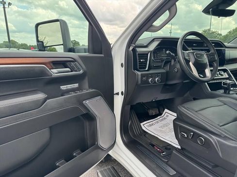 Used 2024 GMC Sierra 1500 Denali w/ Denali Reserve Package AWD/4WD image 15