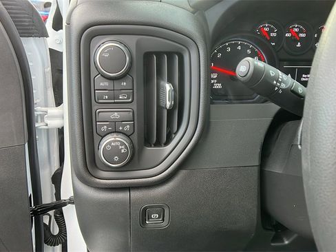 New 2025 Chevrolet Silverado 1500 W/T w/ Trailering Package image 15