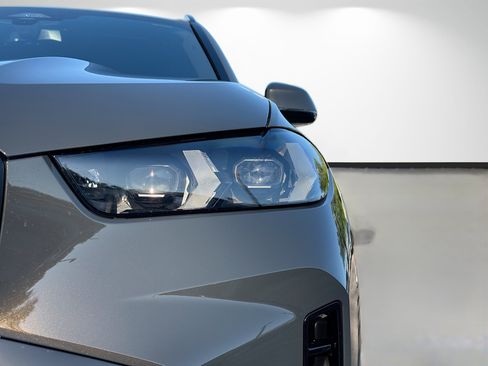 New 2026 BMW X5 xDrive40i w/ M Sport Package image 9