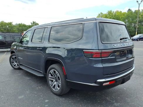 Used 2024 Jeep Wagoneer L Series II w/ Flexible Seating Group AWD/4WD image 29