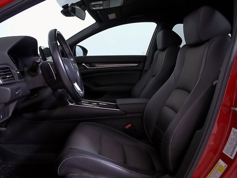 Used 2020 Honda Accord Sport image 13