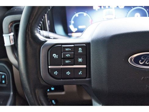 Used 2023 Ford F250 Lariat w/ Lariat Ultimate Package AWD/4WD image 19