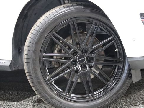 Used 2016 Mercedes-Benz GL 450 4MATIC w/ Premium I Package image 4