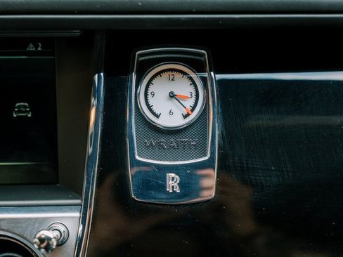 Used 2014 Rolls-Royce Wraith image 20