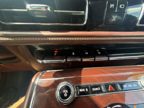 Used 2022 Lincoln Aviator Black Label w/ Dynamic Handling Package AWD/4WD image 20