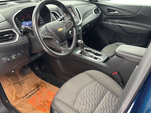 Used 2020 Chevrolet Equinox LT w/ Driver Convenience Package image 13