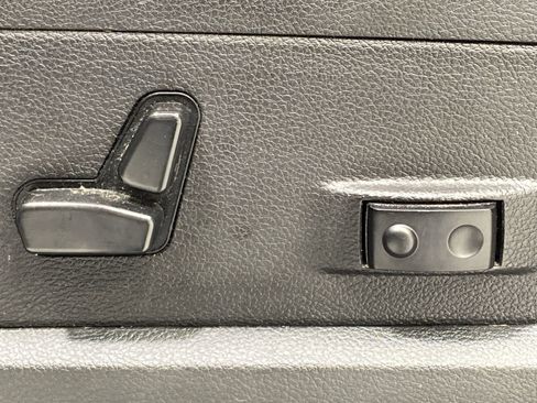 Used 2024 RAM 2500 Big Horn image 12