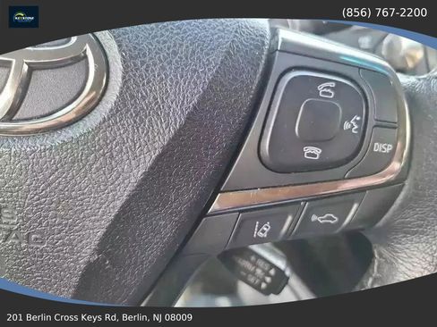 Used 2018 Toyota Avalon XLE FWD image 22