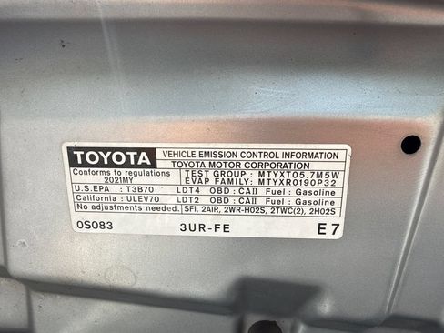 Used 2021 Toyota Tundra SR5 AWD/4WD image 30