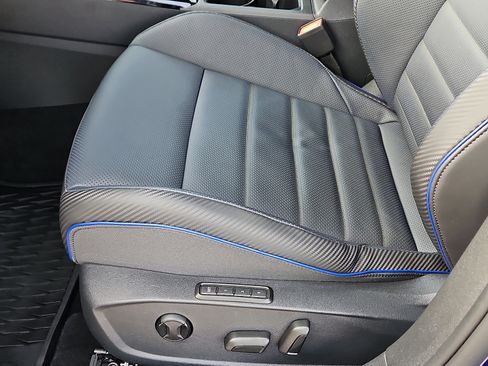 Certified 2024 Volkswagen Golf R image 12