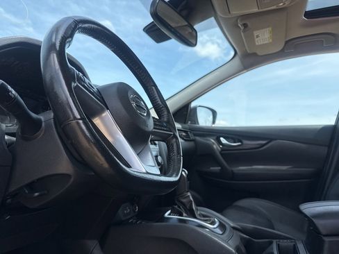 Used 2022 Nissan Rogue Sport SL w/ Premium Package AWD/4WD image 36