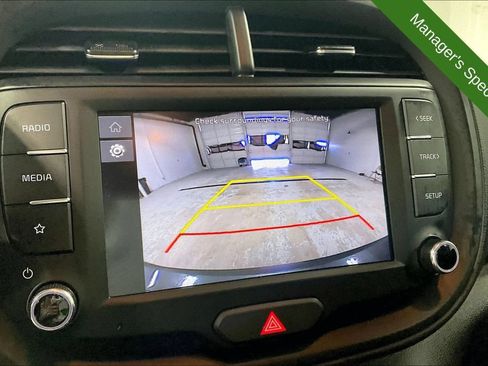 Used 2025 Kia Soul LX w/ LX Technology Package FWD image 27