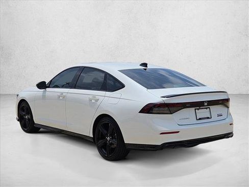 Used 2024 Honda Accord Sport image 8