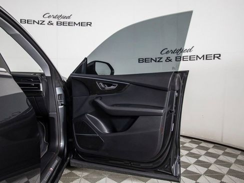 Used 2023 Audi Q8 Prestige image 16