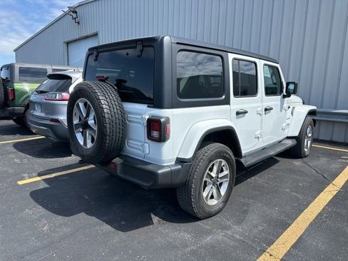 Used 2023 Jeep Wrangler Unlimited Sahara w/ Cold Weather Group AWD/4WD image 10