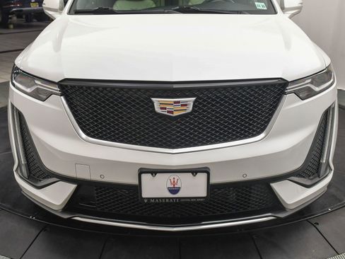 Used 2021 Cadillac XT6 Sport image 30