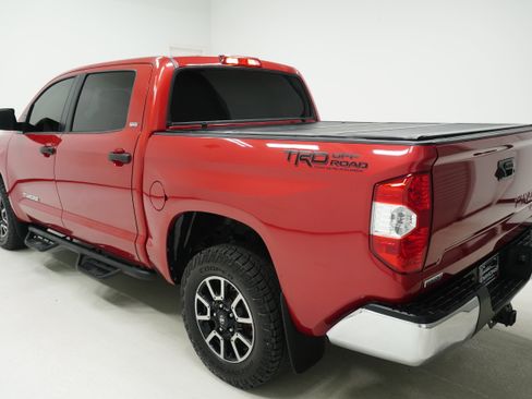 Used 2014 Toyota Tundra SR5 AWD/4WD image 5