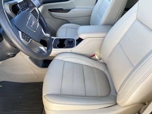 Used 2021 GMC Acadia Denali w/ Denali Technology Package FWD image 21