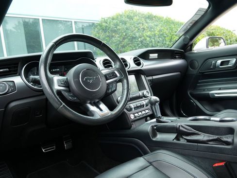 Used 2018 Ford Mustang GT Premium w/ Equipment Group 401A RWD image 5