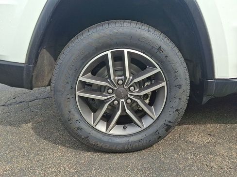 Used 2022 Jeep Grand Cherokee Limited AWD/4WD image 8