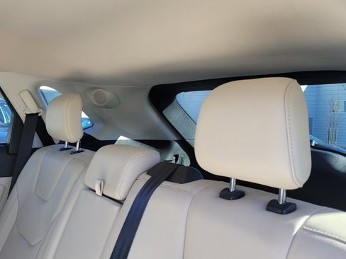 Used 2020 Ford Edge Titanium image 15