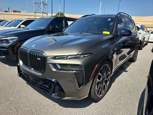Used 2024 BMW X7 M60i w/ Executive Package AWD/4WD image 2