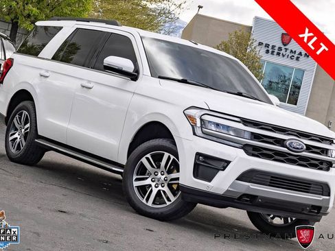 Used 2023 Ford Expedition XLT AWD/4WD image 1
