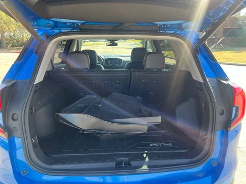 Used 2024 GMC Terrain AT4 w/ Tech Package AWD/4WD image 14