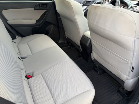 Used 2015 Subaru Forester 2.5i Premium AWD/4WD image 18