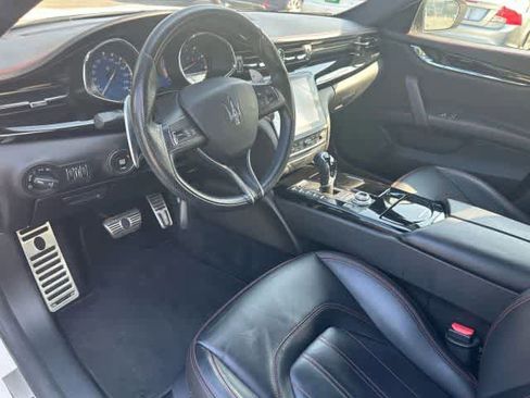 Used 2017 Maserati Quattroporte S image 15