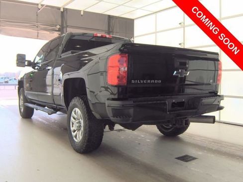 Used 2017 Chevrolet Silverado 3500 LT w/ LT Convenience Package image 3