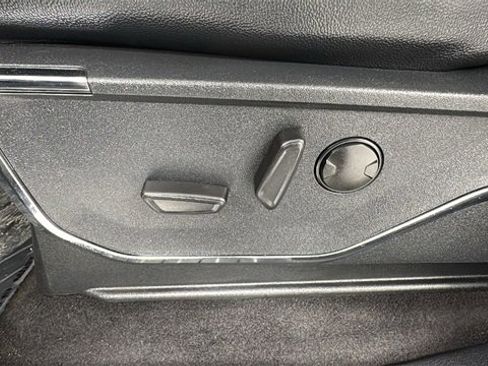 Used 2024 Ford F150 Lariat w/ Tow/Haul Package image 11