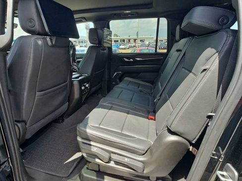 Used 2021 GMC Yukon XL Denali w/ Denali Ultimate Package RWD image 20