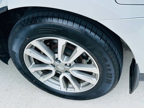 Used 2014 Nissan Pathfinder SL w/ SL Premium Package image 27