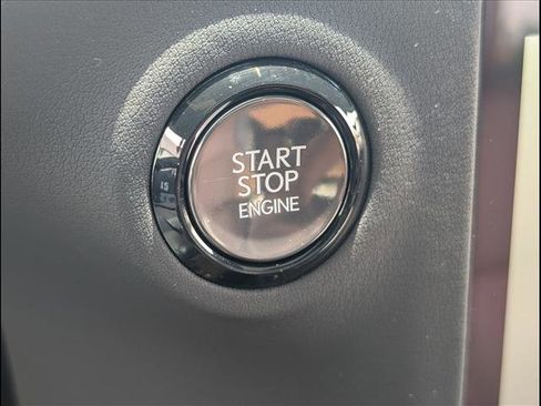 Used 2024 Lexus GX 550 w/ Accessory Package (2T) AWD/4WD image 12