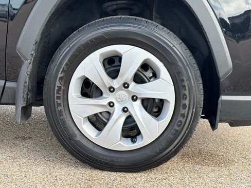 Certified 2025 Toyota RAV4 LE FWD image 8