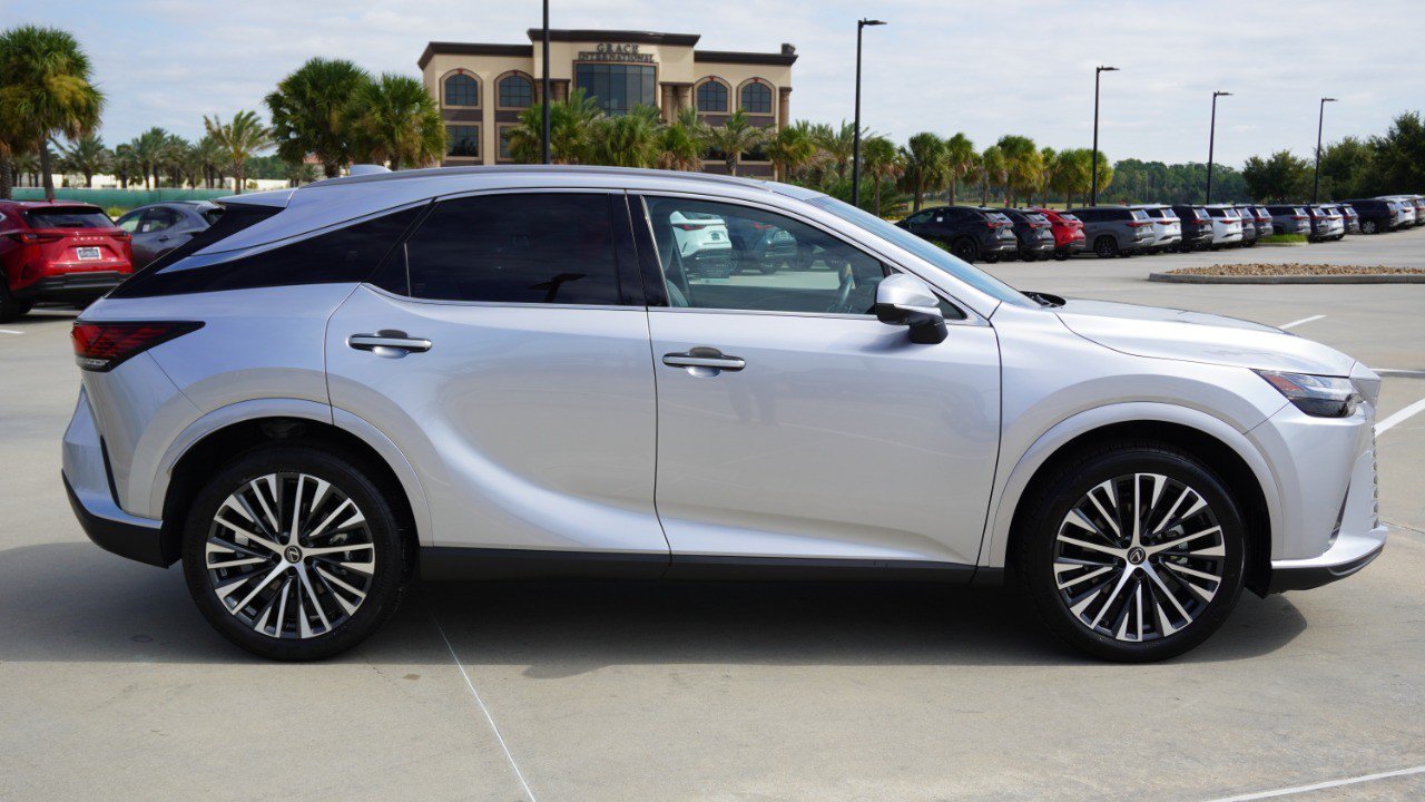 Certified 2026 Lexus RX 350 Premium Plus w/ Accessory Package (Z1) FWD image 4