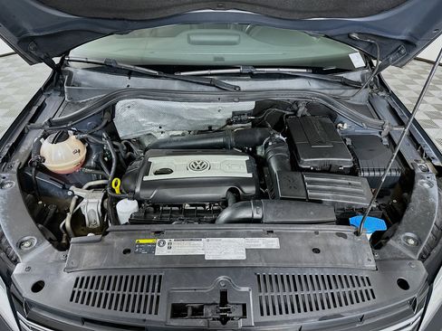 Used 2017 Volkswagen Tiguan S image 31