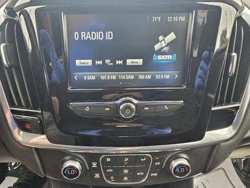 Used 2019 Chevrolet Traverse LT FWD image 60