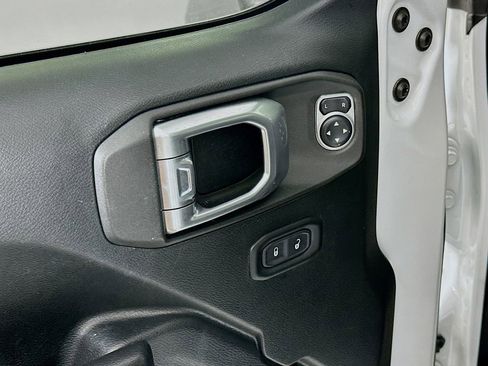 Used 2019 Jeep Wrangler Unlimited Sport S image 23